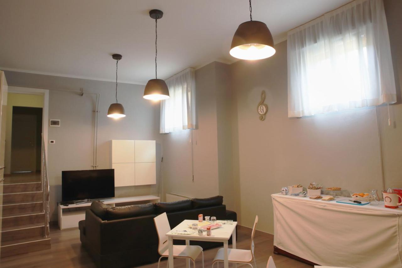 Casa Jomi B&B Borghetto Lodigiano Exteriör bild